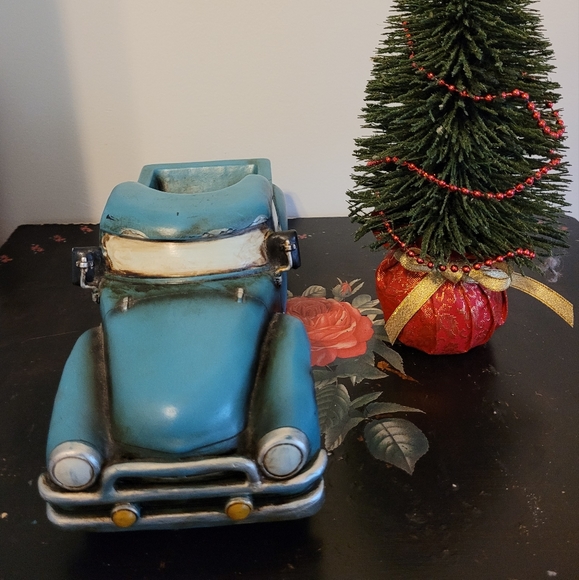 Vtg style Blue Truck And Christmas Tree - Picture 13 of 13